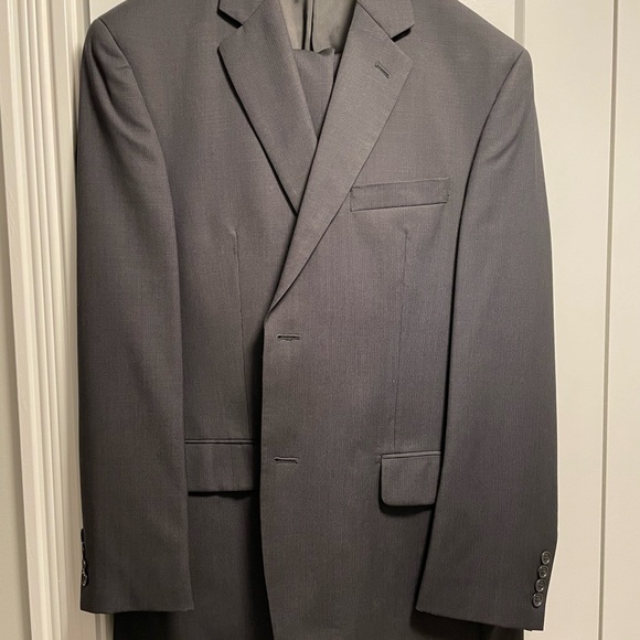 Men’s Chaps suit 40R, pants 34R - Picture 4 of 4